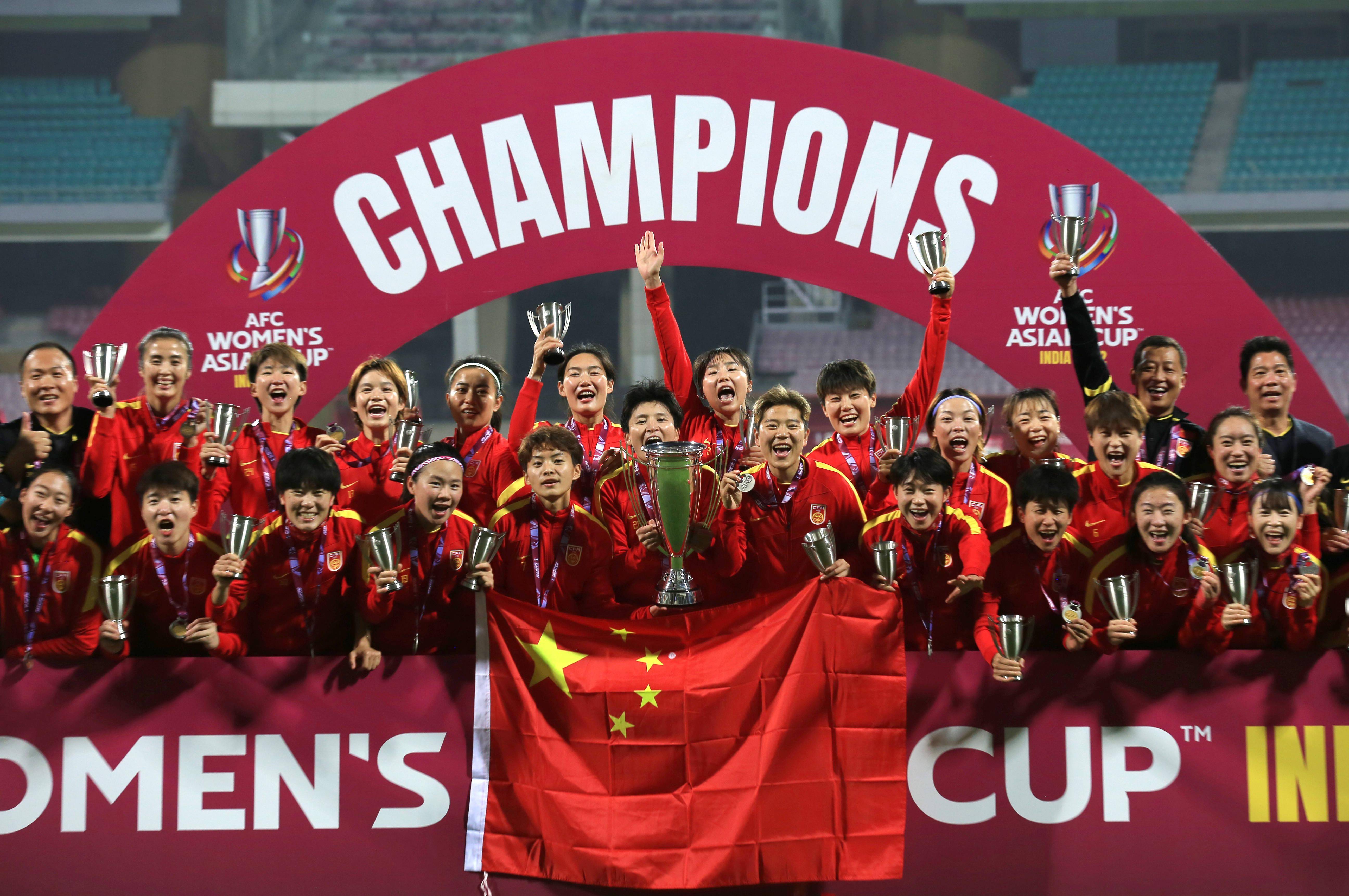 国足女足全力备战比赛，追求胜利